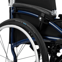 Задние колёса с покрышками Schwalbe RightRun с защитным слоем от проколов