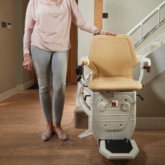 Подъёмник кресельный лестничный Bespoke Stairlifts Infinity V9 в Нижнем Новгороде